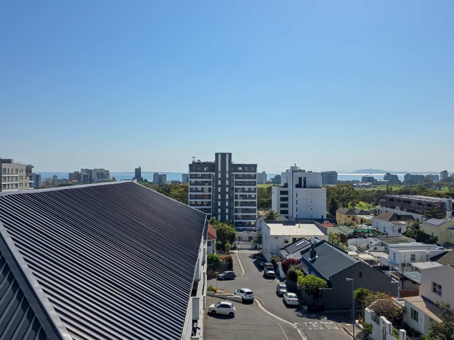 To Let 2 Bedroom Property for Rent in Green Point Western Cape